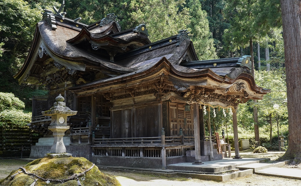 紙祖神　岡太神社・大瀧神社